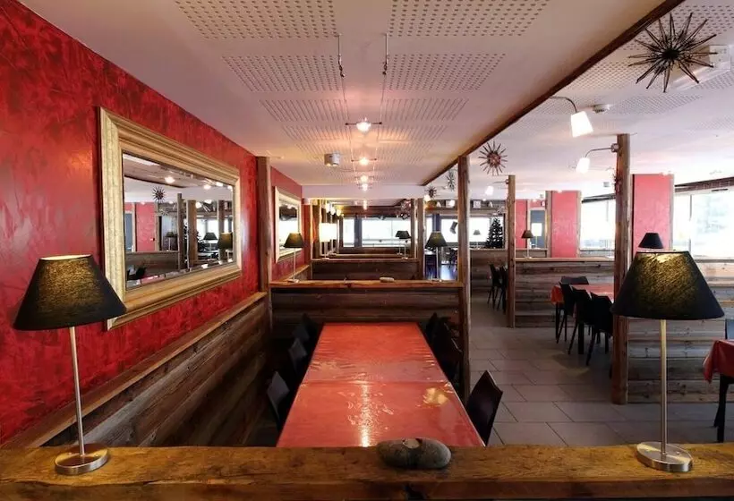 Auberge De Jeunesse Hi Le Mont Dore