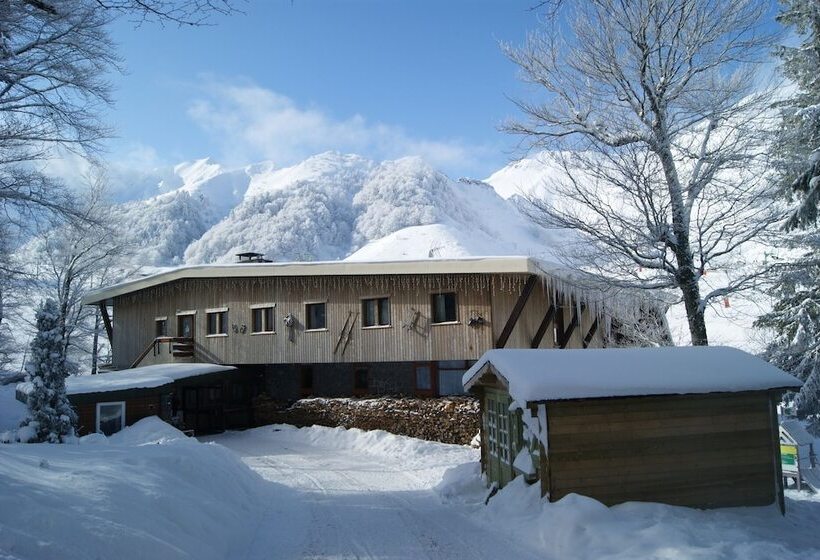 ユースホステル Auberge De Jeunesse Hi Le Mont Dore