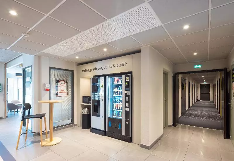 B&b Hotel Troyes Magasins D Usine