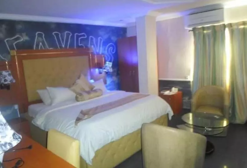 De Heavens Royale Hotel & Towers