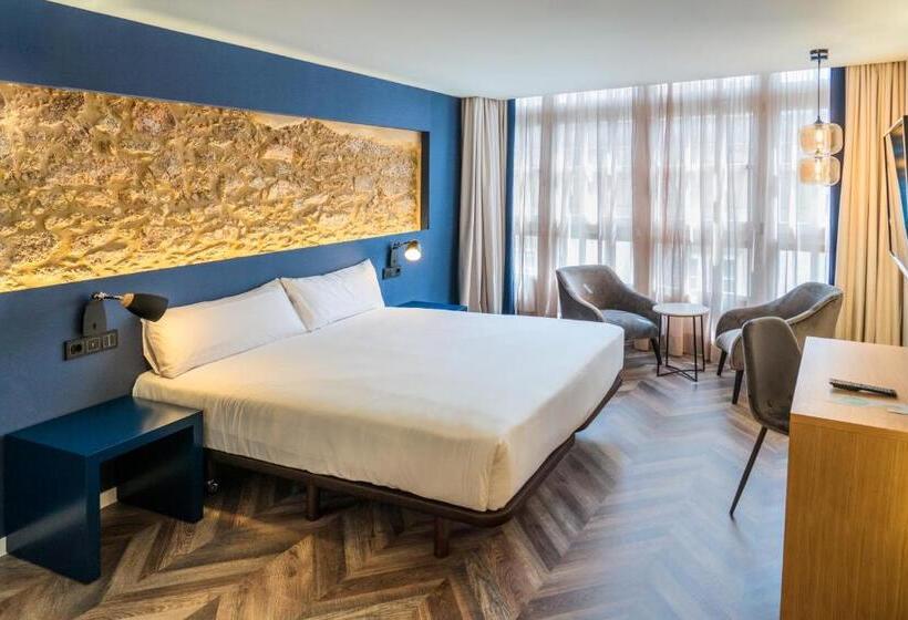 هتل Alda Galeria Coruna