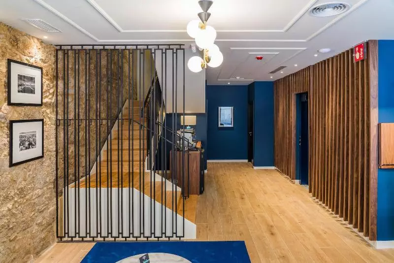 Hotelli Alda Galeria Coruna