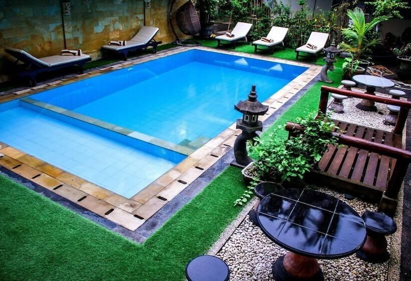 호텔 Bali 85 Beach Inn