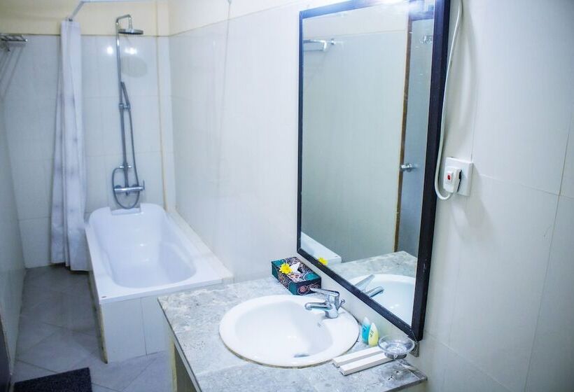 호텔 Bali 85 Beach Inn