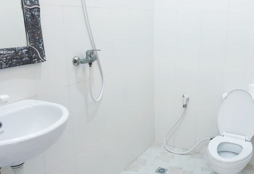 호텔 Bali 85 Beach Inn