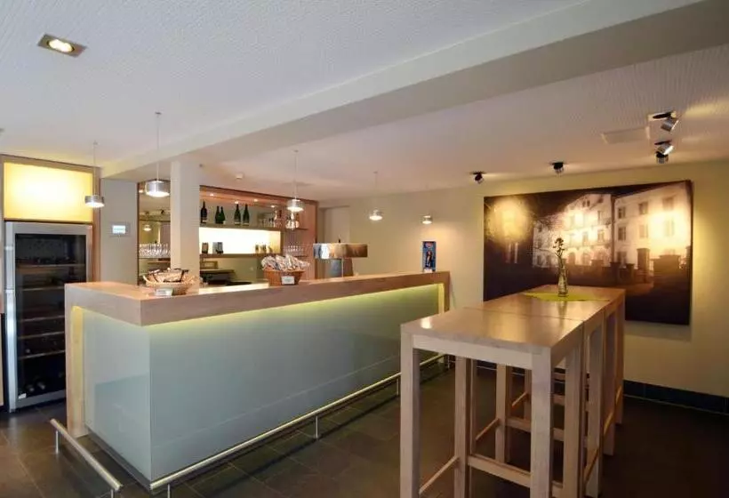 Hotelli Wasserburg Rindern