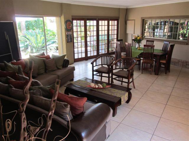 פנסיון Maroela Guesthouse Brits