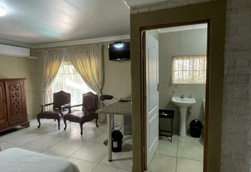 פנסיון Maroela Guesthouse Brits