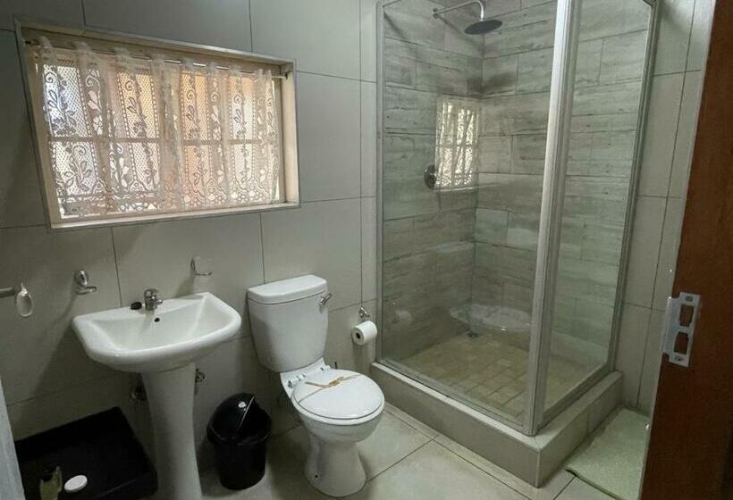 פנסיון Maroela Guesthouse Brits