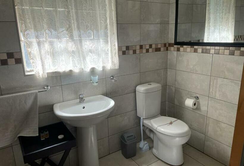 פנסיון Maroela Guesthouse Brits