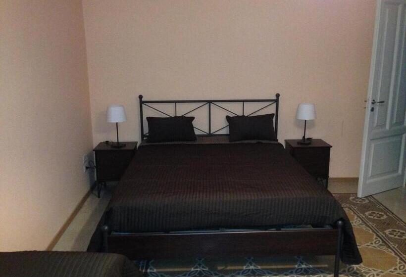 تختخواب و صبحانه La Rosa Dei Venti