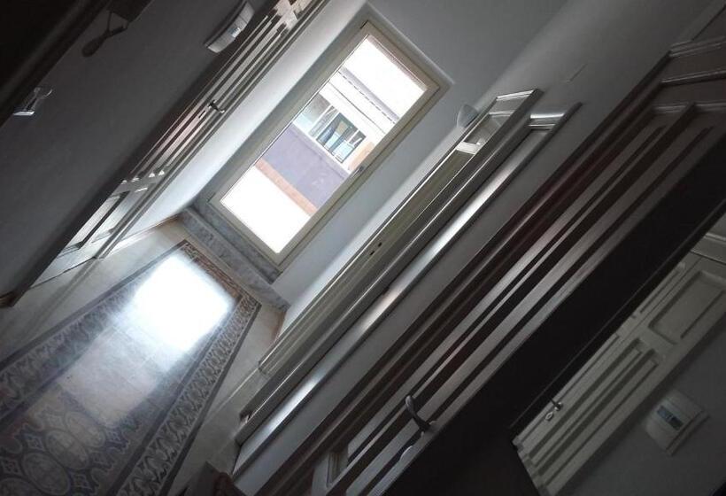 تختخواب و صبحانه La Rosa Dei Venti