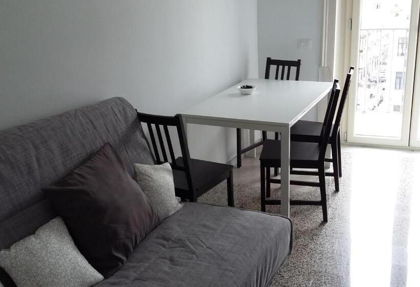 تختخواب و صبحانه La Rosa Dei Venti