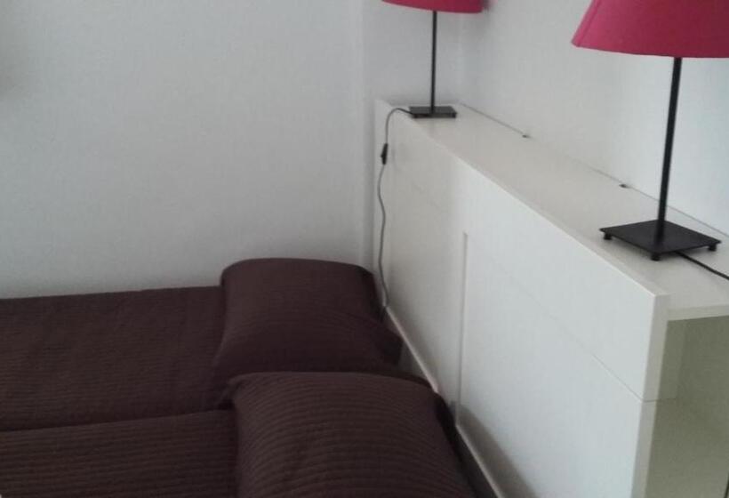 تختخواب و صبحانه La Rosa Dei Venti