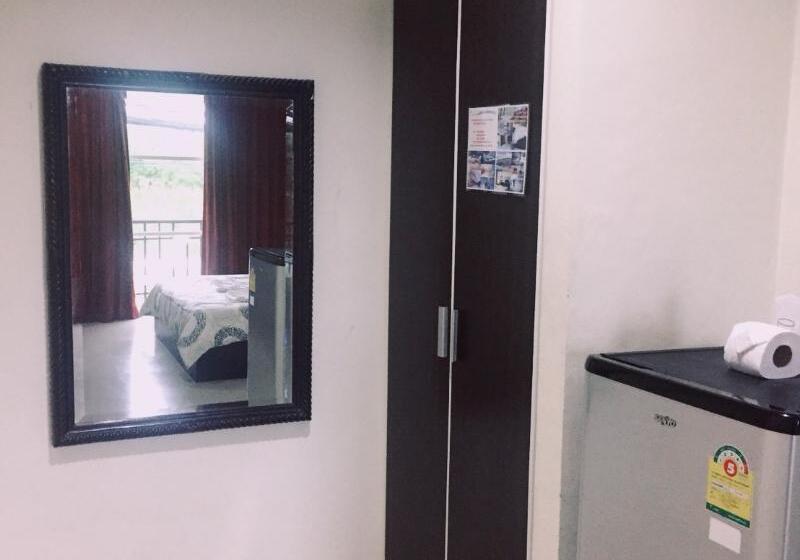 בית מלון כפרי Andaman Place