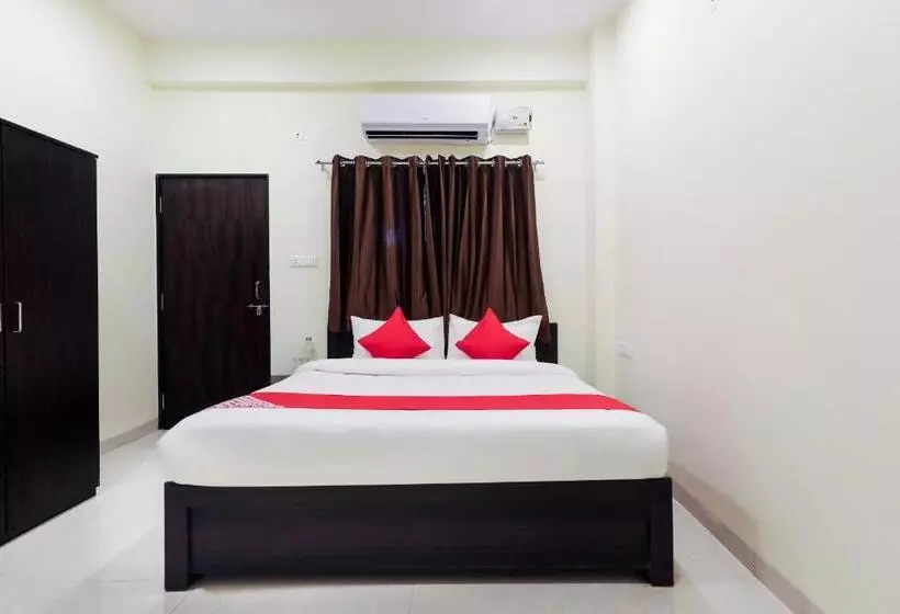 Hotelli Collection O Grand Stay