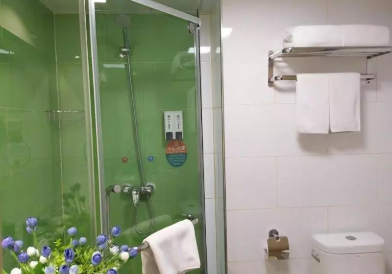 Hotelli Greentree Inn Xining Railway Station