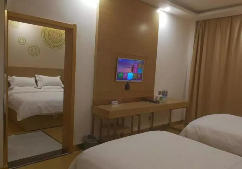 Hotelli Greentree Inn Xining Railway Station