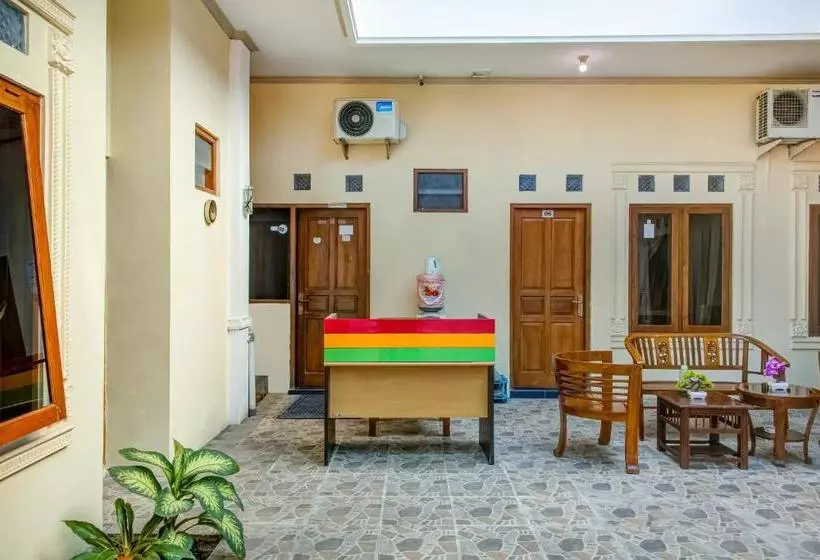 Hotelli Oyo 3831 Pelangi Residence Syariah