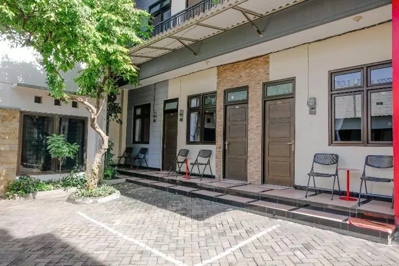 ホテル Oyo Life 2744 Guest House Qudsi