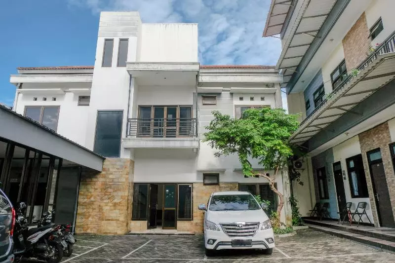 ホテル Oyo Life 2744 Guest House Qudsi