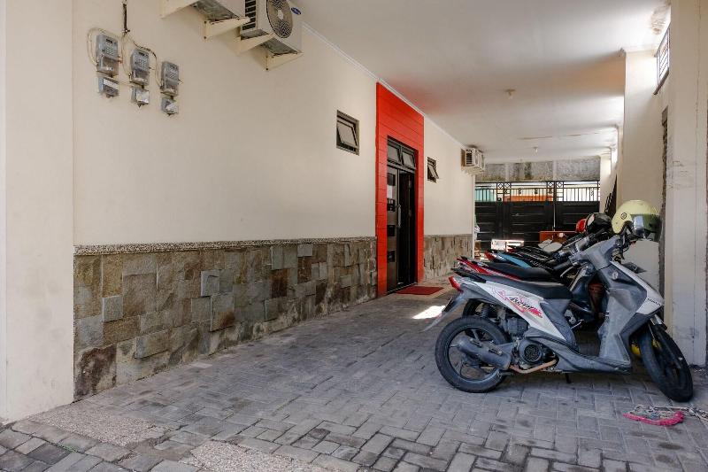 Otel Oyo Life 2744 Guest House Qudsi