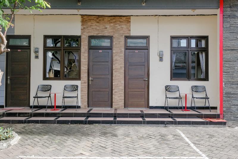 Otel Oyo Life 2744 Guest House Qudsi