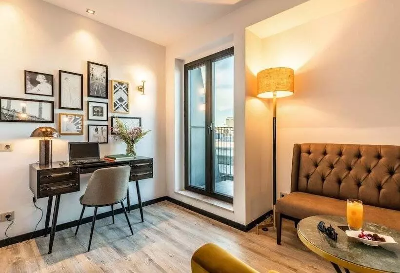 ホテル Pestana Lisboa Vintage City Center Suites