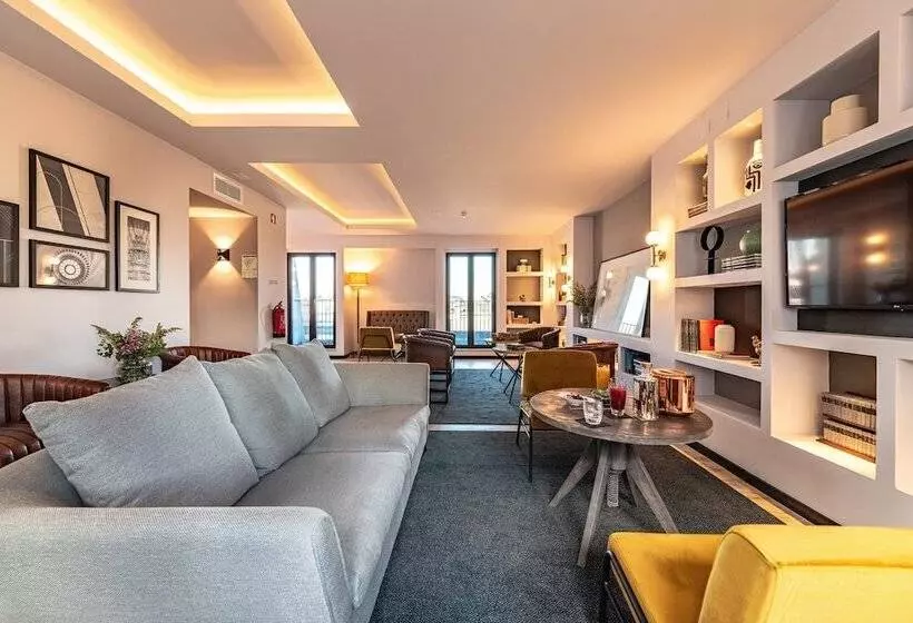 ホテル Pestana Lisboa Vintage City Center Suites