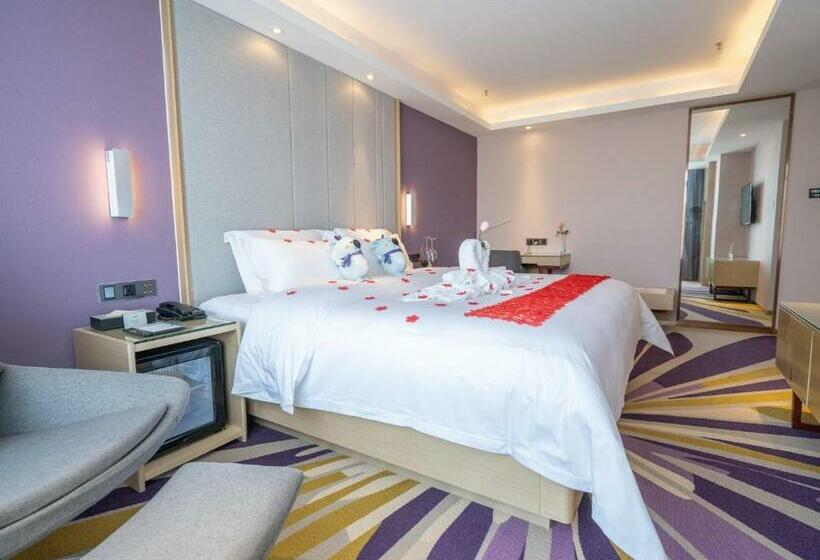 Lavande Hotel Zhongshan Nanlang Light Rail Station