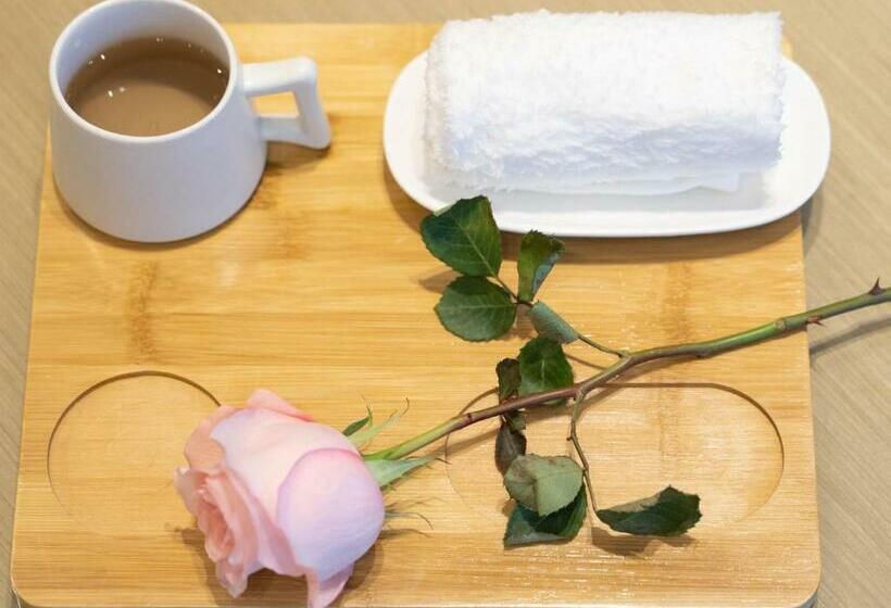 Lavande Hotel Zhongshan Nanlang Light Rail Station