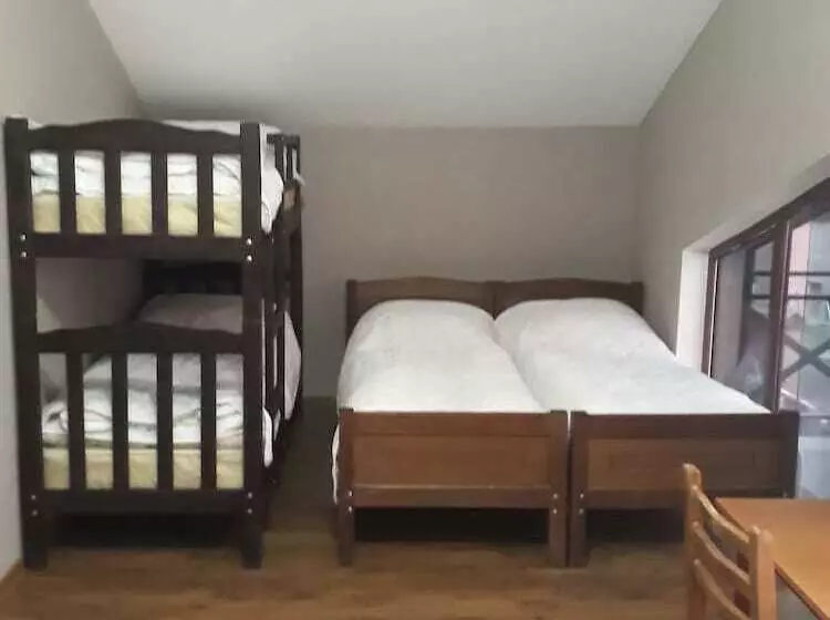 پانسیون Villa Bakuriani