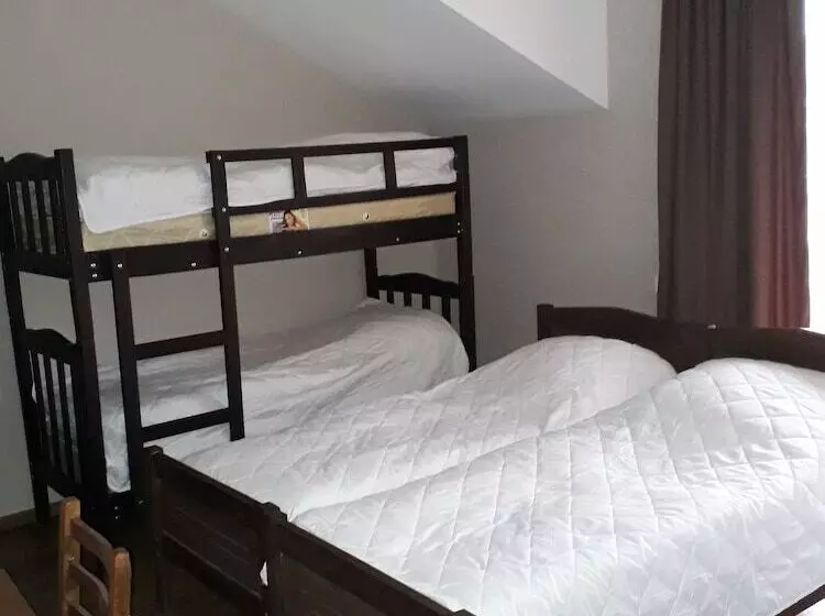 پانسیون Villa Bakuriani