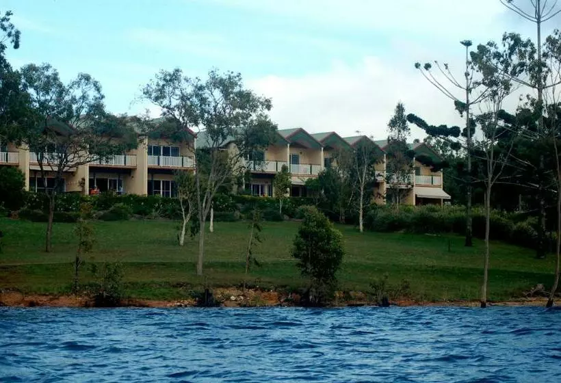 Tinaroo Lake Resort