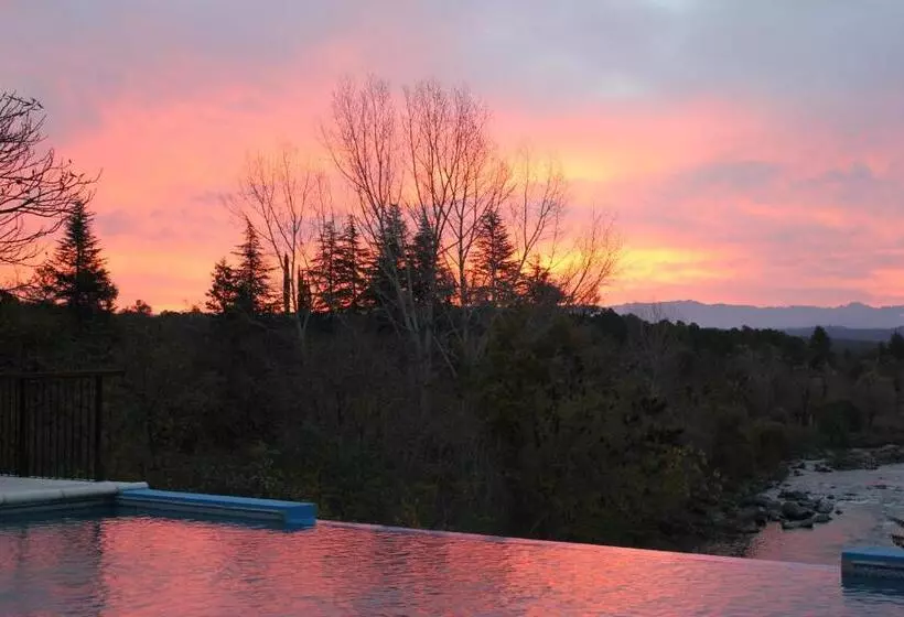 Retkeilymaja El Potrerillo Posada