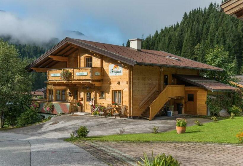 ユースホステル Landhaus Bergzeit