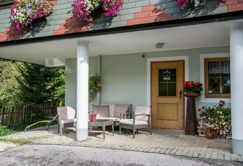 ユースホステル Landhaus Bergzeit
