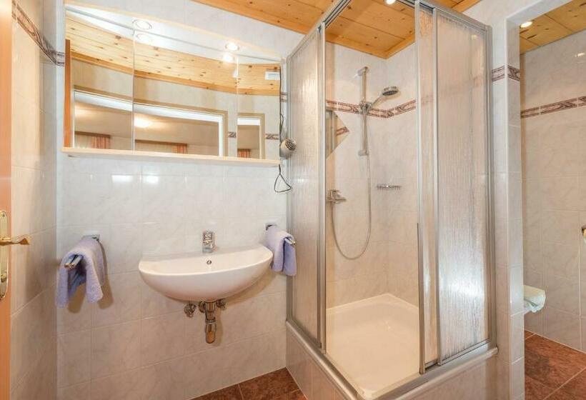 ユースホステル Landhaus Bergzeit