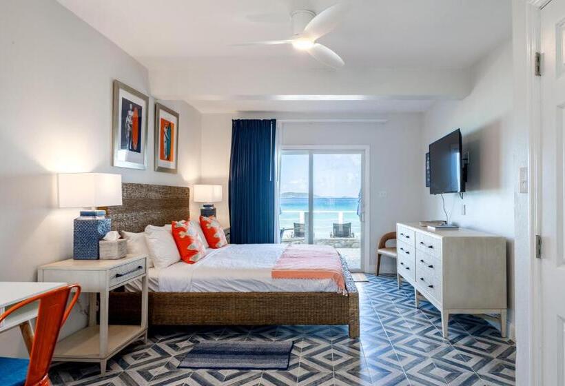 هتل Sebastian S On The Beach