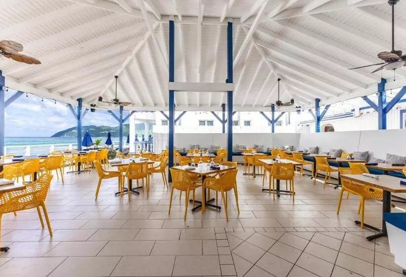 هتل Sebastian S On The Beach