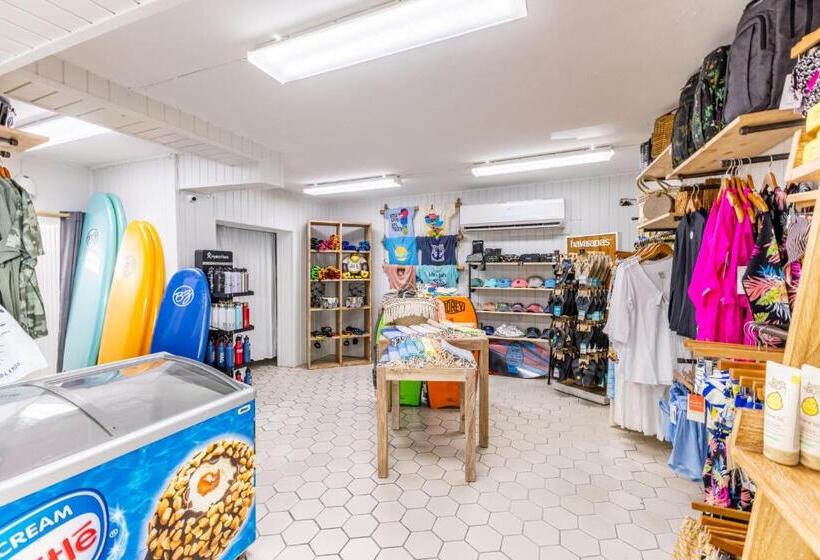 هتل Sebastian S On The Beach