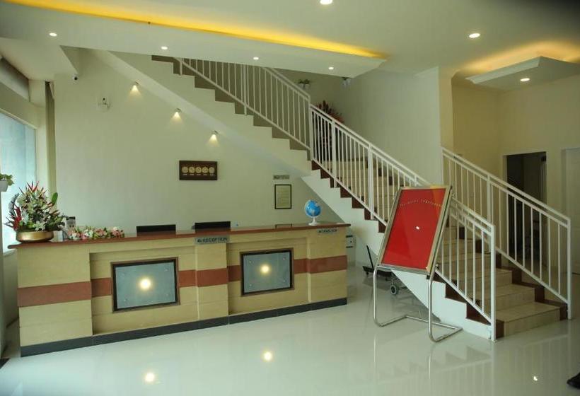 Отель The  Chettungal