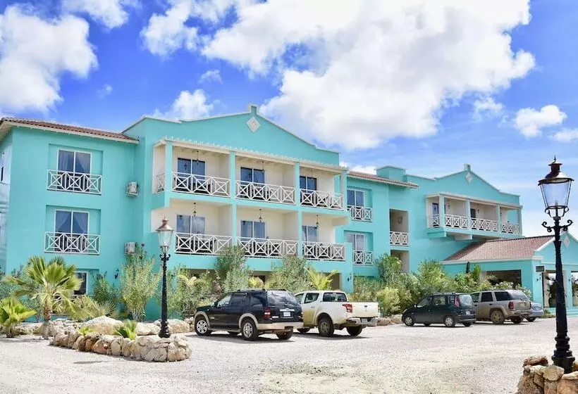 Ocean Breeze Boutique Hotel & Marina