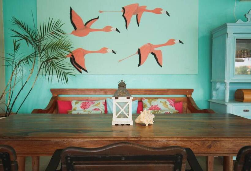 Ocean Breeze Boutique Hotel & Marina