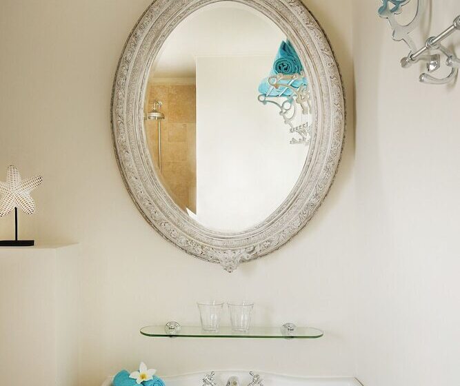 Ocean Breeze Boutique Hotel & Marina