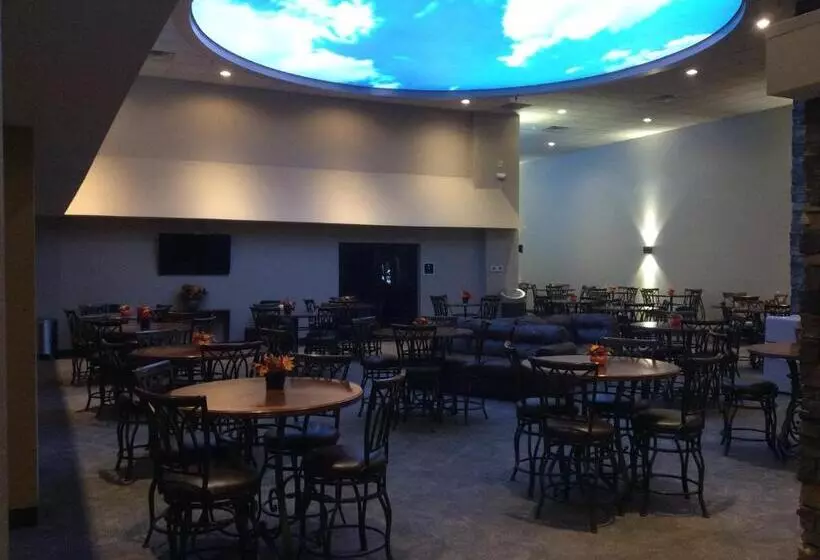 Boarders Inn & Suites By Cobblestone Hotels   Grand Island