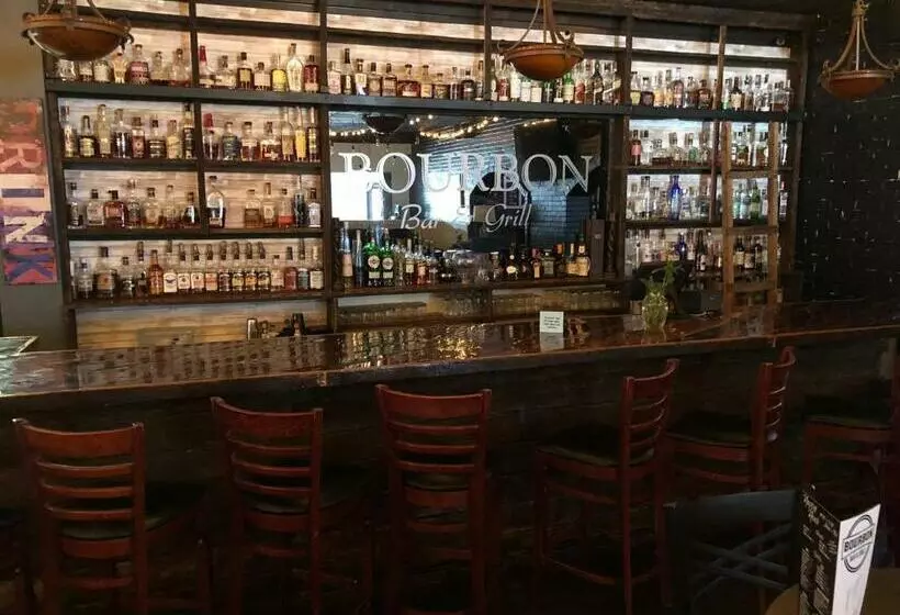 酒店 Hanover & Banquet Center