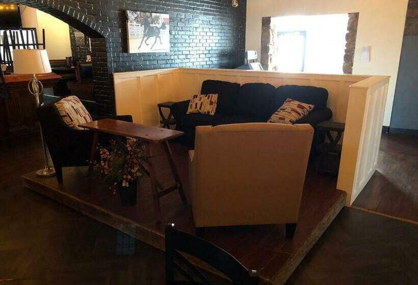 酒店 Hanover & Banquet Center