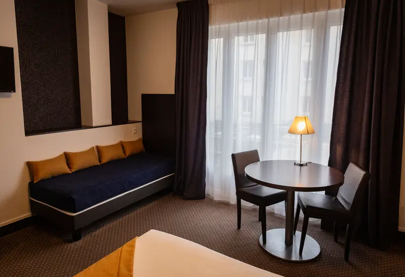 Hotel Astrid Caen Centre