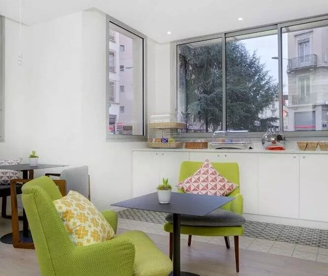 Отель Citadines Partdieu Lyon
